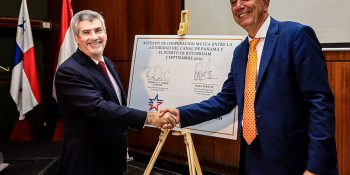 Puerto de Róterdam y Canal de Panamá firma acuerdo