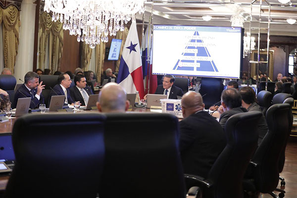 Ejecutivo retirará paquete de reformas constitucionales de AN