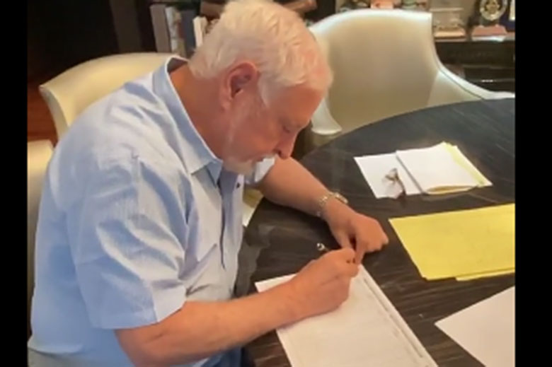 Ex presidente Martinelli deja CD, enfocado en crear nuevo partido