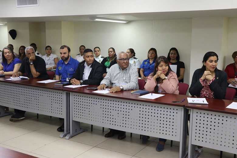 Funcionarios del SNM firman ‘Código de Conducta del Buen Gobierno’