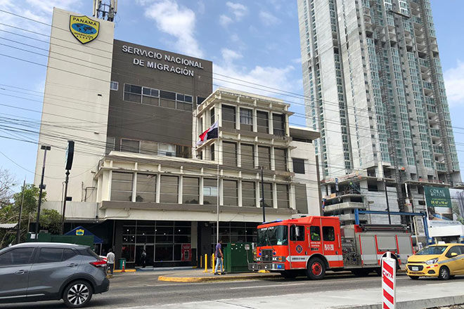 Bomberos atienden caso en SNM por daños a generador de electricidad