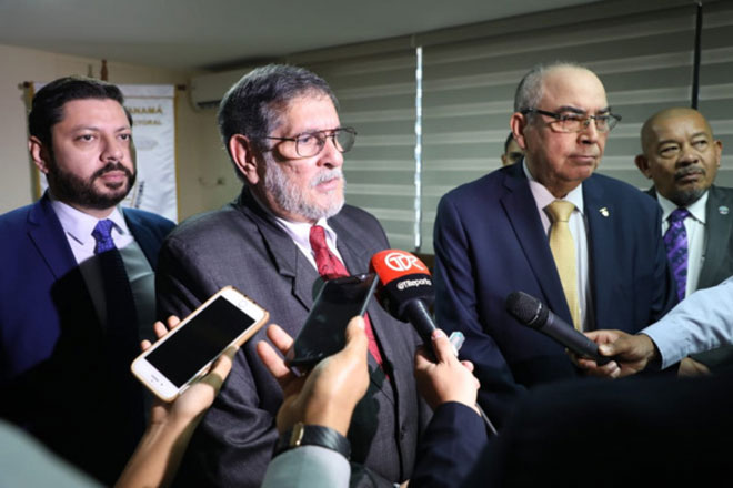 Biometría evitaría registro de muertos en partidos políticos