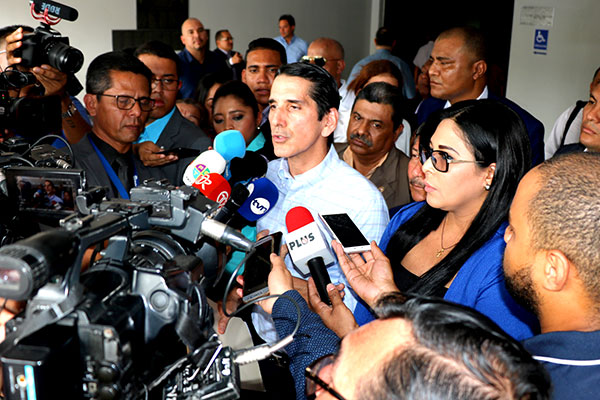 Roux: efectos adversos es por falta de liderazgo claro y planificación del Estado