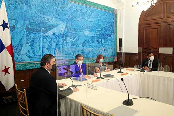 Impulsarán desarrollo tecnológico en educación y comunidades apartadas