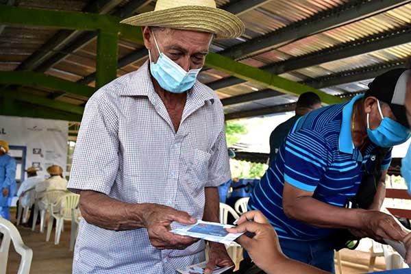 Anuncian entrega de tarjeta clave social a beneficiarios de 120 a los 65 y Ángel Guardián