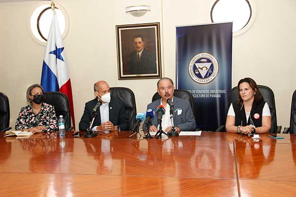 CCIAP presentan App BICENTENARIO categoría Cámara de Comercio