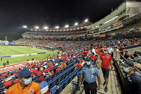 MINSA reitera autorización de 100% de fanáticos en partido de fútbol Panamá-EE. UU.