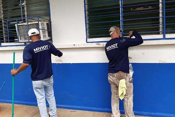 Inician adecuaciones en 6 escuelas del circuito 2-4 en Aguadulce