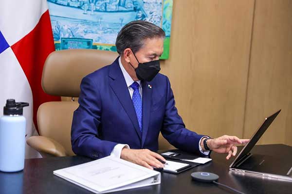 Presidente Cortizo regresa al país, tras “satisfactoria” evaluación médica en EE.UU.