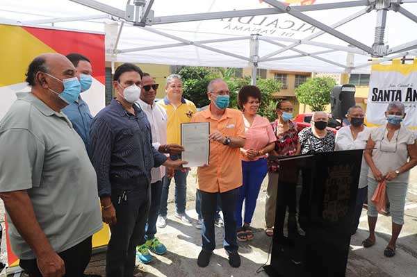 Alcaldía capitalina entrega decimocuarta orden de proceder