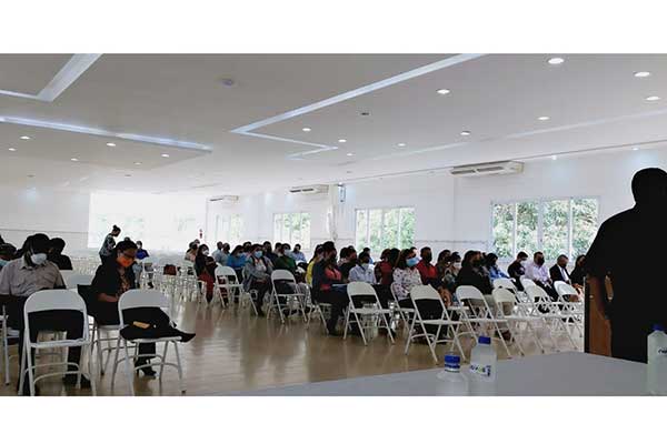 Docentes panameños en jornadas de inducción sobre olimpiadas de robótica
