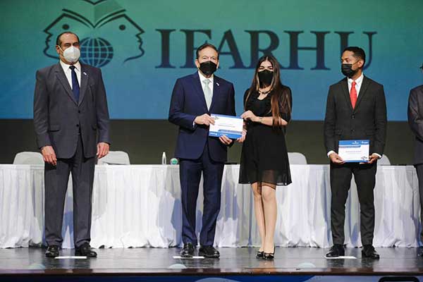 Becarios universitarios del Ifarhu cobrarán a través de «wallet digital» desde agosto