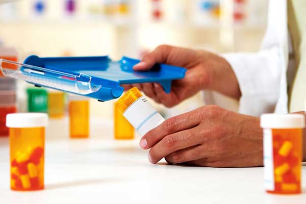 Farmacéuticos piden a la CSS cumplir con una comisión para atender solicitudes