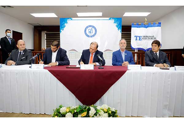 TE y BB&M, S. A. suscriben contrato de publicidad para campaña del PLAGEL 2022-2024