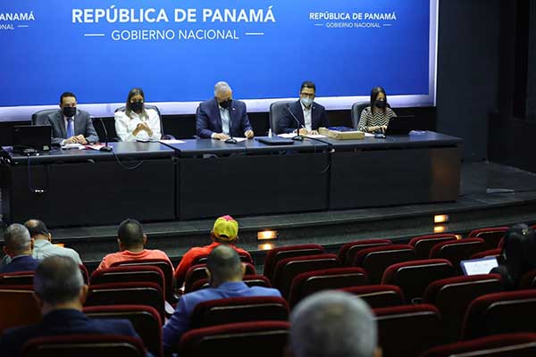 Gobierno busca prorrogar ayuda social a los afectados de la “masacre en Bocas del Toro”