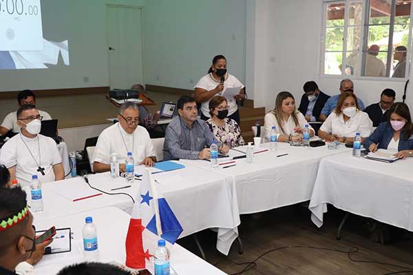 Mesa Única de Dialogo inicia sesión en Penonomé, Monseñor Ulloa pide “deponer todo interés particular”