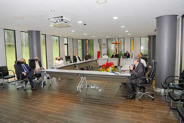 TE expone ante Obispos alcance de las reformas electorales