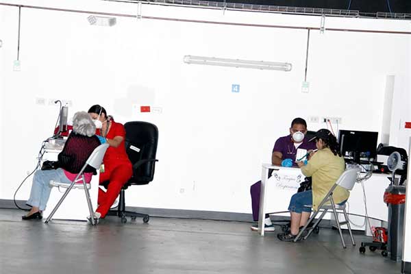 Tratamientos antivirales han disminuido impacto de sintomatología en pacientes COVID