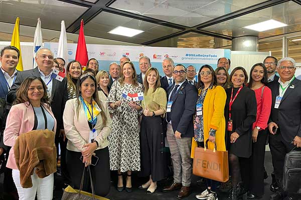 Empresarios panameños emprenden misión a Colombia para impulsar inversiones