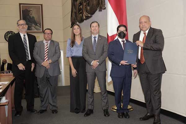 Gobierno cumple con iniciativa para derogar leyes de incentivos turísticos