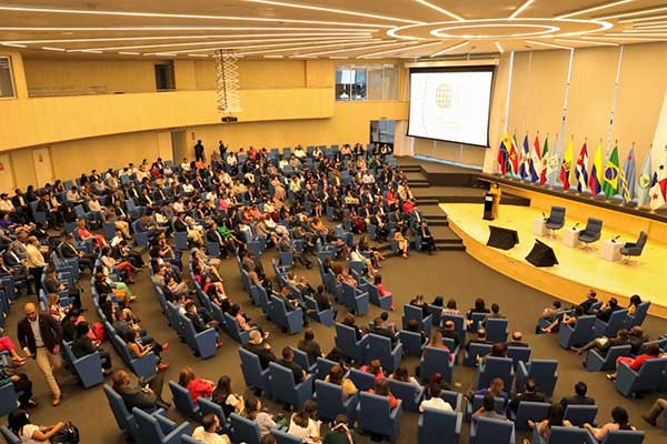 Ministra Castillo presenta ‘nueva Política Pública de Juventud en Panamá’
