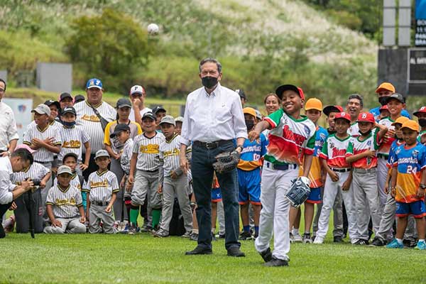 Cortizo reinaugura Estadio Rod Carew, escenario del torneo clasificatorio del Clásico Mundial de Béisbol