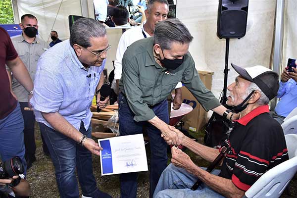 Entregan viviendas y mejoras a hogares para nueve familias darienitas en pobreza