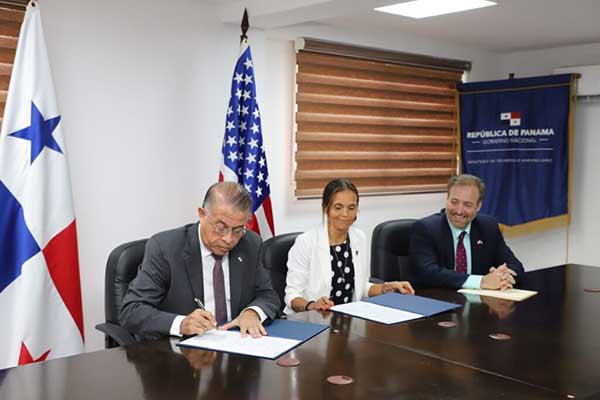 MIDA y Cuerpo de Paz en Panamá renuevan convenio de cooperación y asistencia técnica