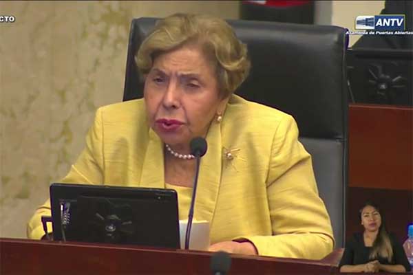 Mayín afirma que “Nito miente” al referirse sobre la Ciudad Hospitalaria