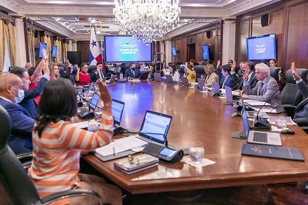 Ministro de Salud presentará ante la Asamblea Nacional Proyecto que crea Dirección Nacional de Control de Alimentos