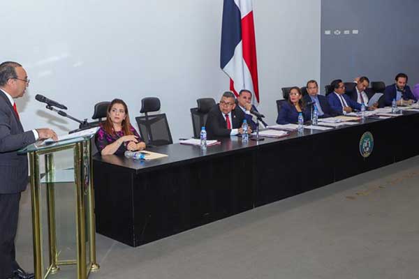 Aprueban iniciativa que Consejo de Rectores de Universidades Oficiales para fortalecer enseñanza y optimizar funcionamiento