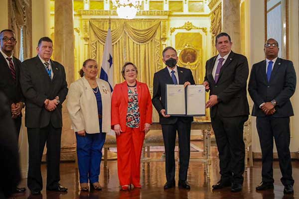 Cortizo sanciona Ley que establece la Política Criminológica