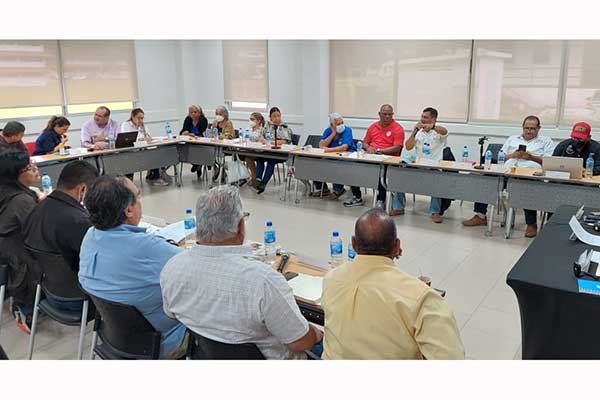 Tercera mesa de seguimiento del Diálogo aborda tema presupuestario