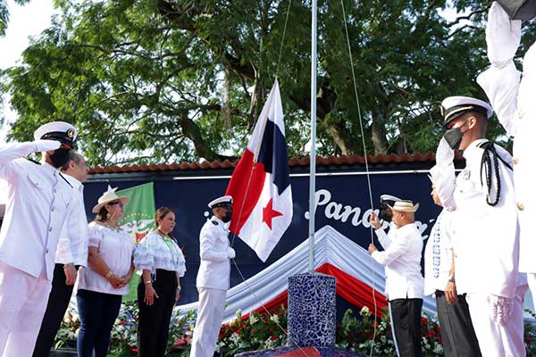 MEDUCA conmemora 119 años de patria en Cárdenas