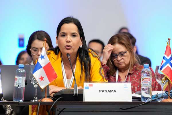 Panamá posiciona su trabajo y compromiso hacia un Sistema Nacional de Cuidados en Conferencia Regional sobre la Mujer
