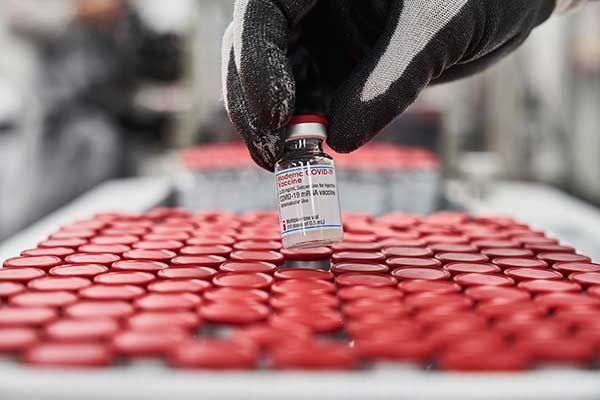 FDA autoriza a Moderna uso de emergencia de la vacuna de refuerzo bivalente contra COVID en infantes