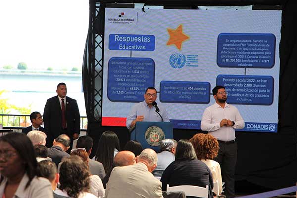 MEDUCA dará seguimiento a sus programas y planes en el Conadis