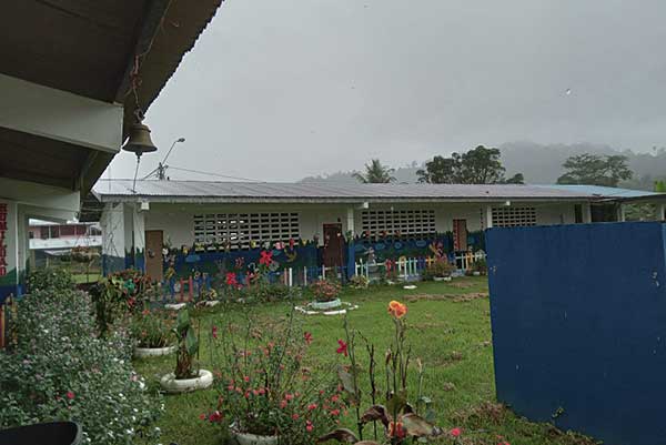 Centros educativos en Bocas del Toro reciben apoyo para regreso a clases