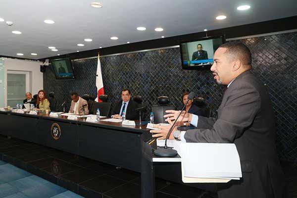 Continúa discusión y análisis del nuevo texto del Código Procesal Civil