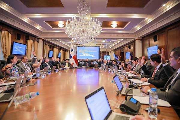 Establecerán nuevas zonas francas con una inversión de B/.78.5 millones para impulsar generación de empleos