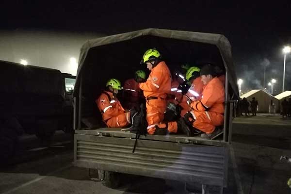Rescatistas panameños retornan al país tras cumplir misión de rescate por sismo en Turquía