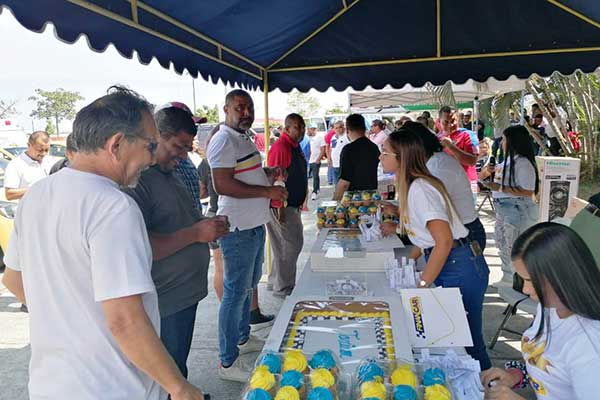Empresa de trasporte selectivo generó más de mil empleos en Panamá
