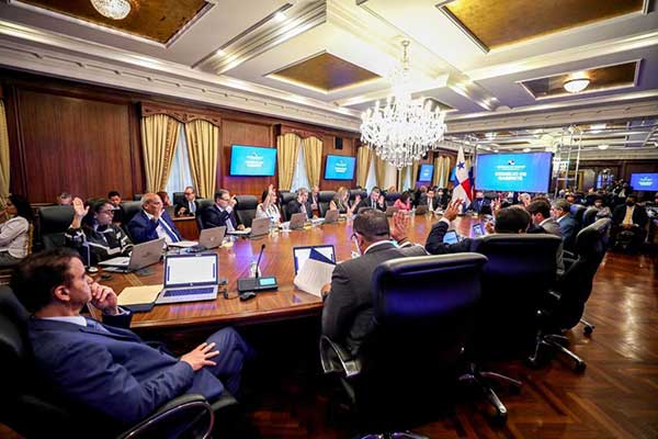 Gobierno extiende Vale Digital hasta abril 2023 y autoriza convenios de cooperación no reembolsable