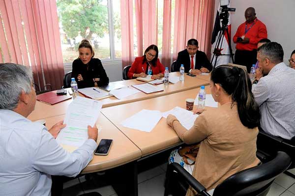 Iniciativa que busca acabar con “discrecionalidad” en otorgamiento de becas del IFARHU pasa a primer debate