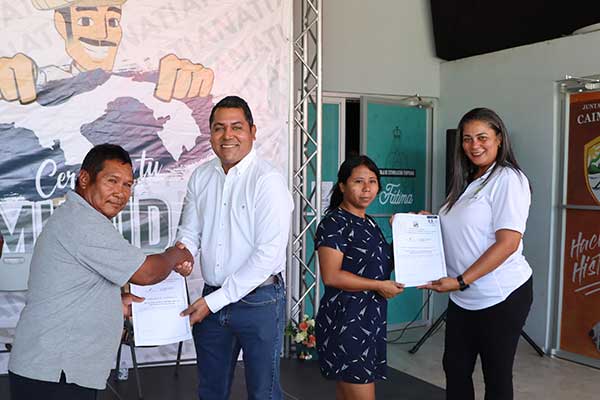 Hogares en Caimitillo reciben de la Anati la legalidad de sus tierras