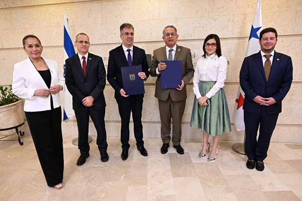 Panamá e Israel abordan temas de cooperación en el agro