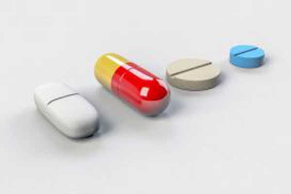 Autoridades de salud instan a la población verificar calidad de medicamentos que consume