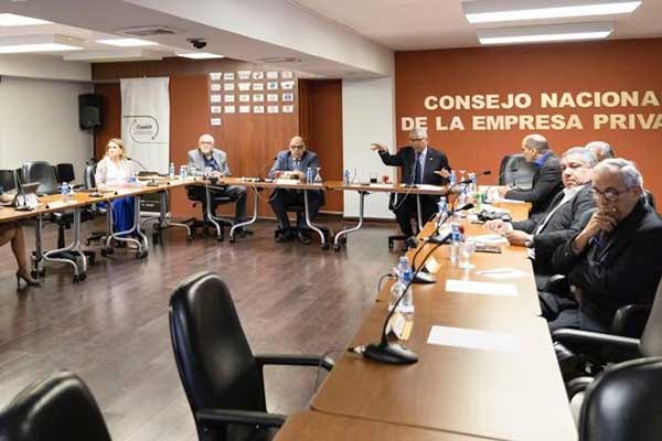 ETESA presenta a la Junta Directiva del CONEP avances de proyectos claves