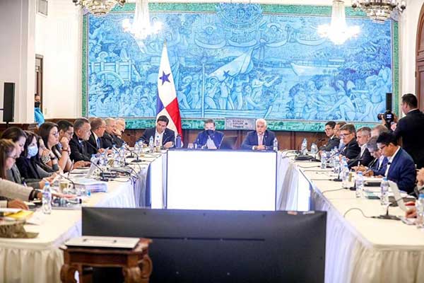 Gobierno continúa evaluando avances en proyectos de infraestructura pública y Salud durante Gabinete de Seguimiento