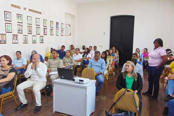 Instalan mesa técnica Agroclimática en Colón